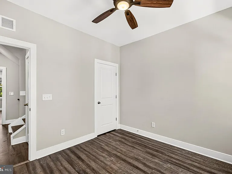 1013 S Taylor Ct — Photo 38