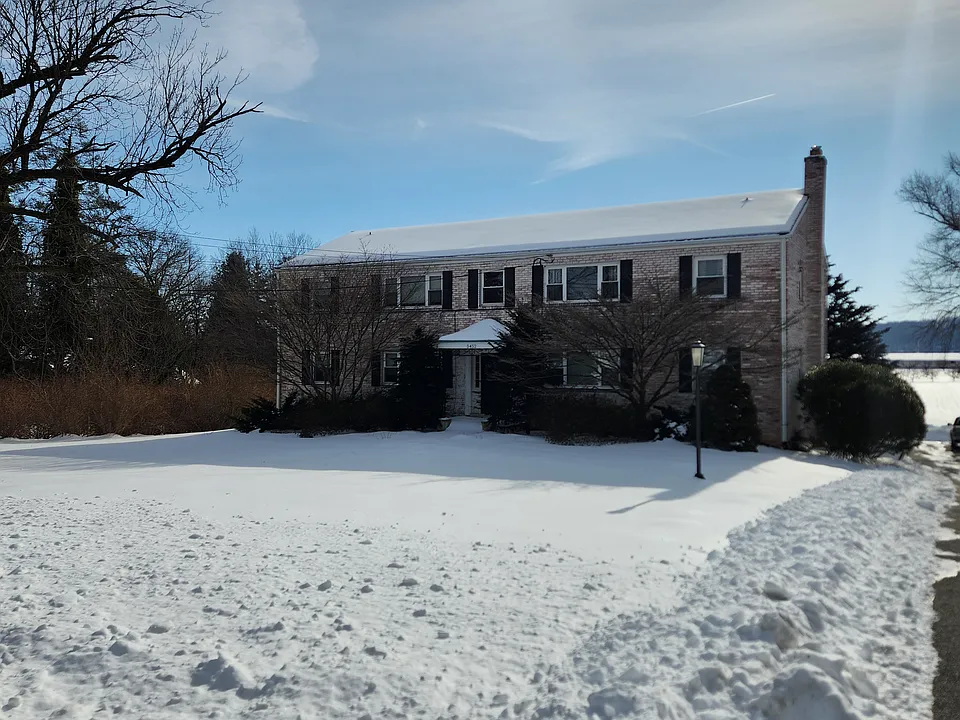 5452 Lincoln Hwy #5