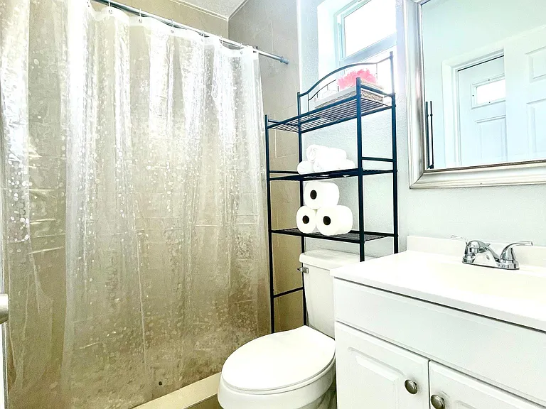 7904 Miramar Pkwy — Photo 22
