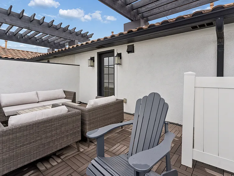 768 Sid Rich Dr — Photo 32