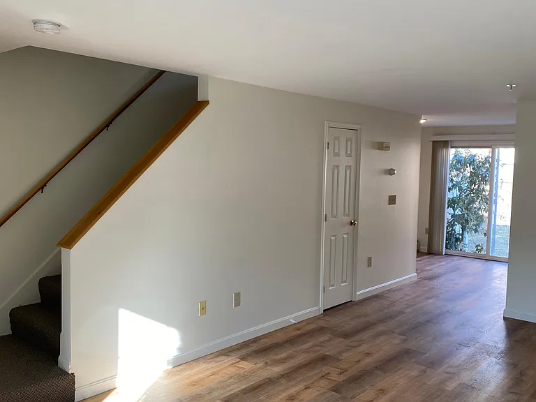 Oak Terrace Townhomes — Photo 19