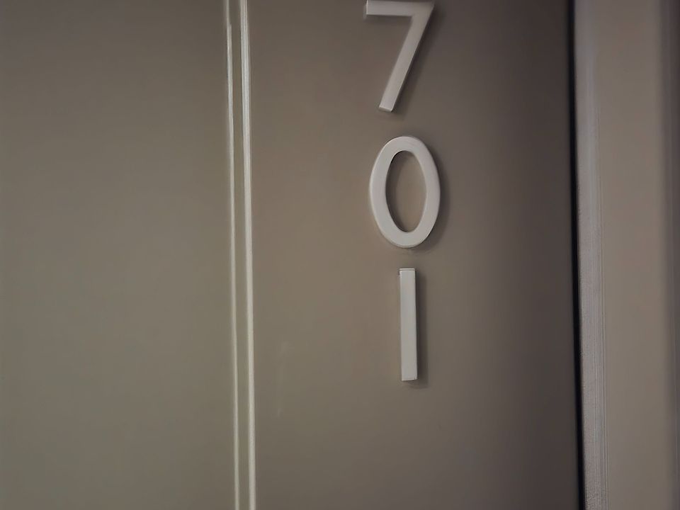 1st image of 448 Burnhamthorpe Rd W #4701