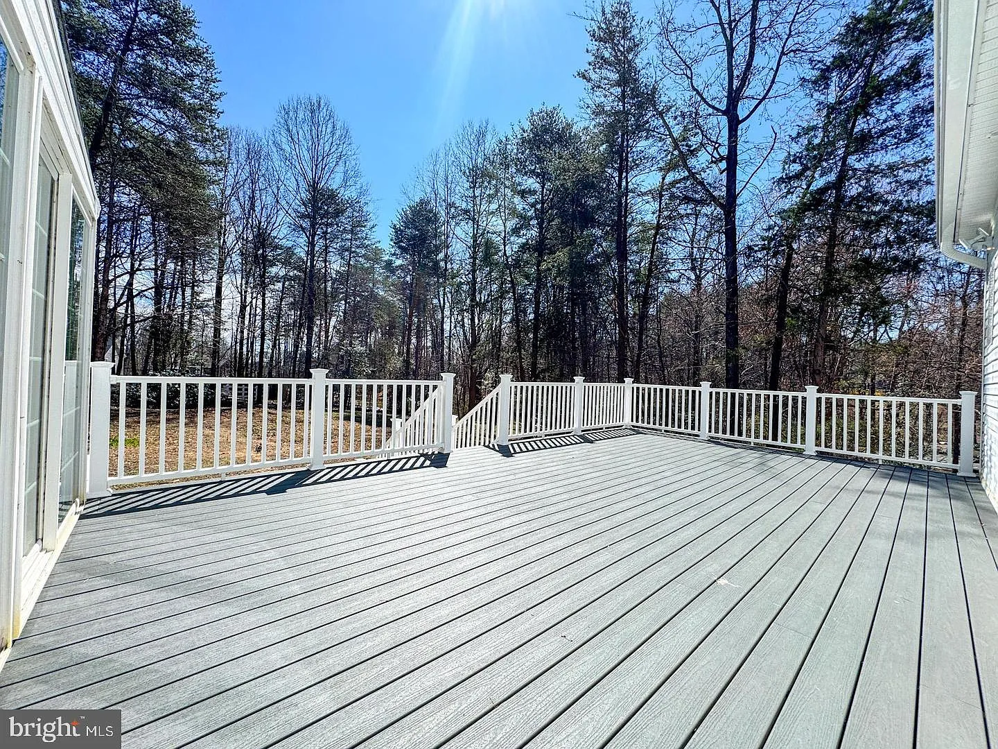 5 bed, 3.0 bath, 2656 sqft, $3,200 — Photo 2