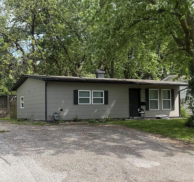 1st image of 120 Saint Robert Dr