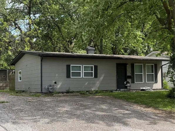 120 Saint Robert Dr, Cahokia, IL 62206