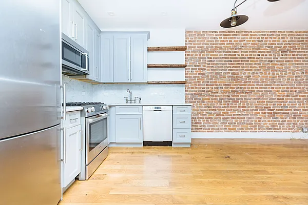 Rented by SCOUTBK.COM | media 41