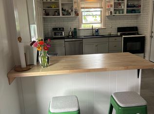 70 Cutler St #1, Stonington, CT 06378