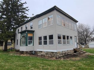 421 W 7th Ave, Rochelle, IL 61068