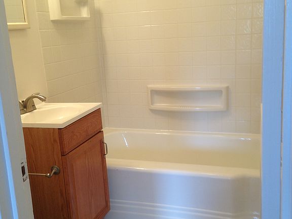 bathroom, tub, vanity