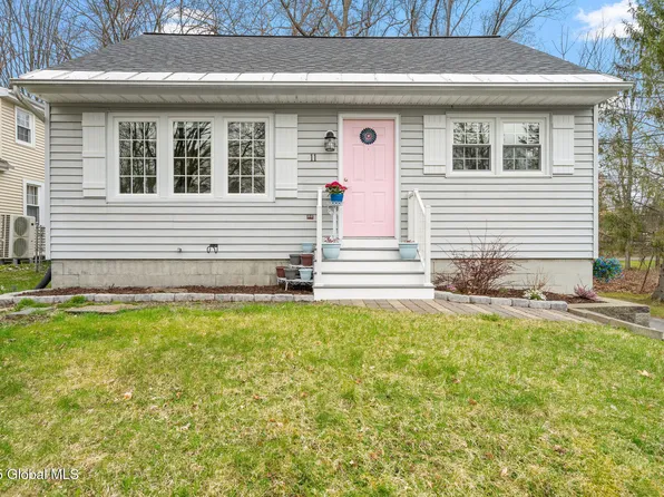 11 Maple Terrace, Delmar, NY 12054