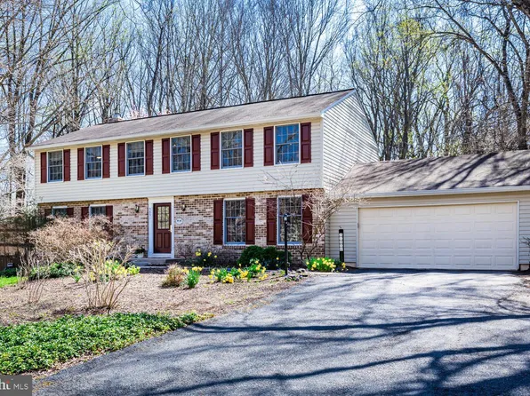 9891 Foxhill Ct, Ellicott City, MD 21042