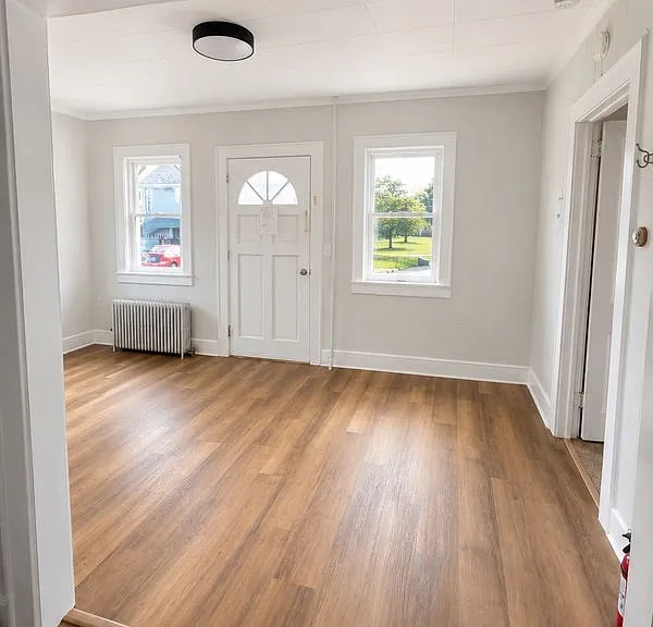 120B Little Pl #1 — Photo 2