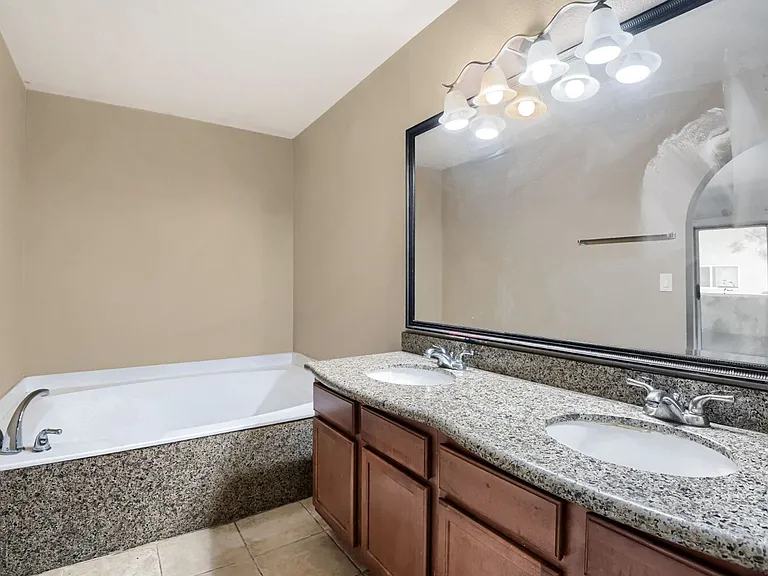 1806 N Decatur Blvd #203 — Photo 10