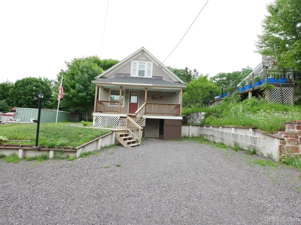 26911 W 18th St, Hubbell, MI 49934