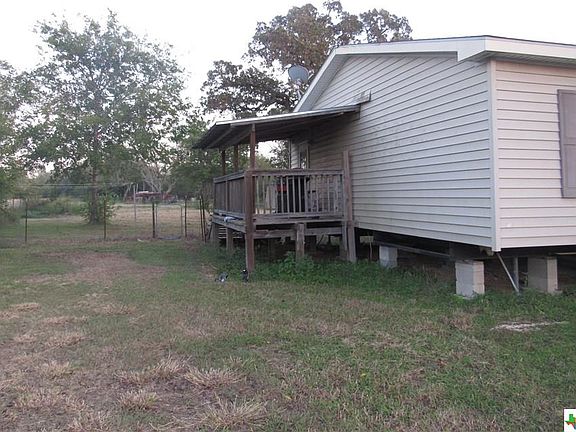 4th image of 175 Meadow Brk