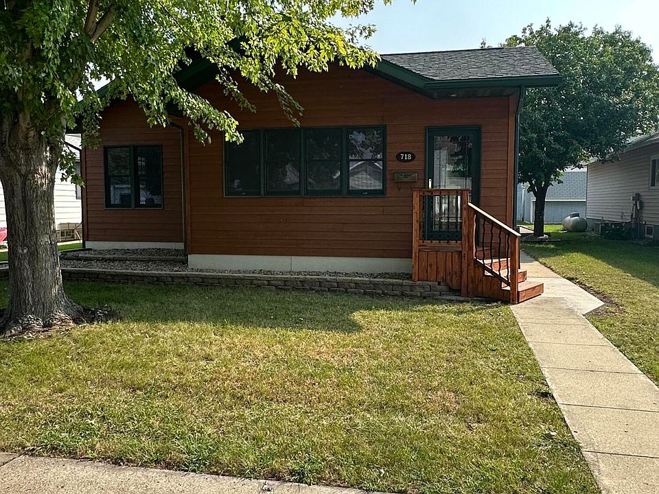 718 N Main St, Mobridge, SD 57601 Zillow