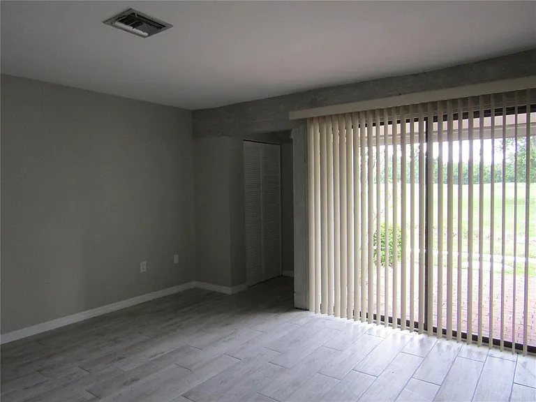 3553 Longmeadow #27 — Photo 5