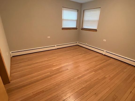 4th image of 1812 W 127th St APT 1