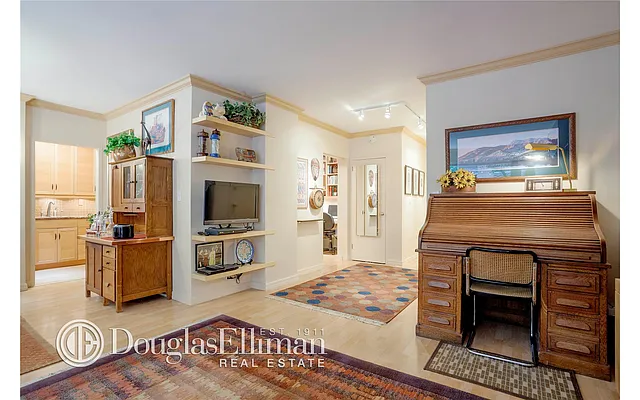 Sold by Douglas Elliman | media 8