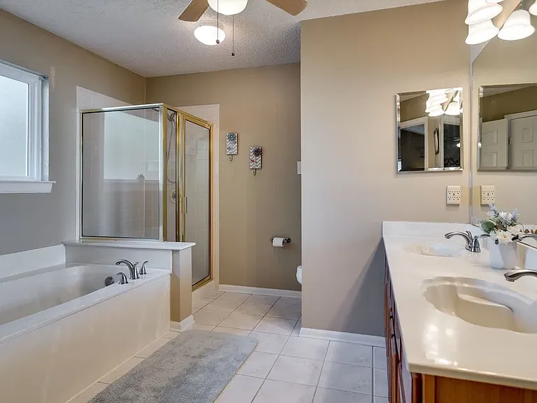 2600 Crepe Myrtle Dr — Photo 17