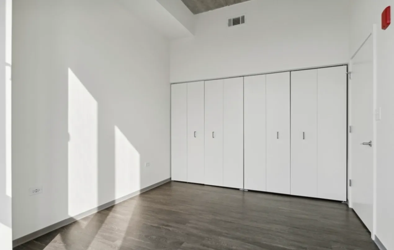 2 bed, 1100 sqft, $3,625 — Photo 3
