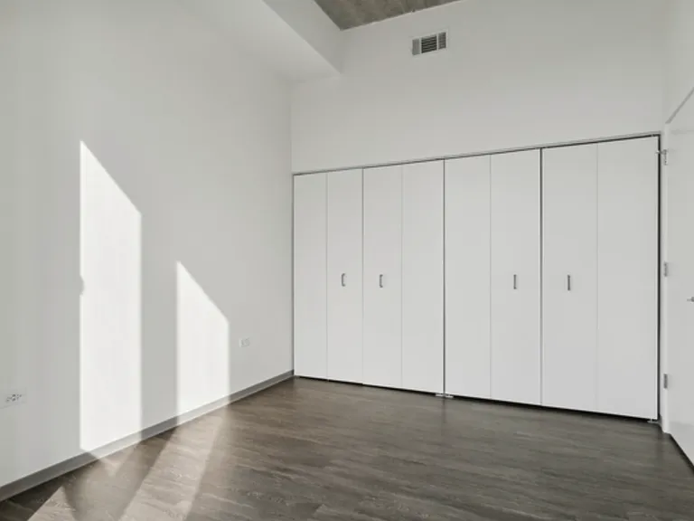 1922 N Milwaukee Ave #506 — Photo 3