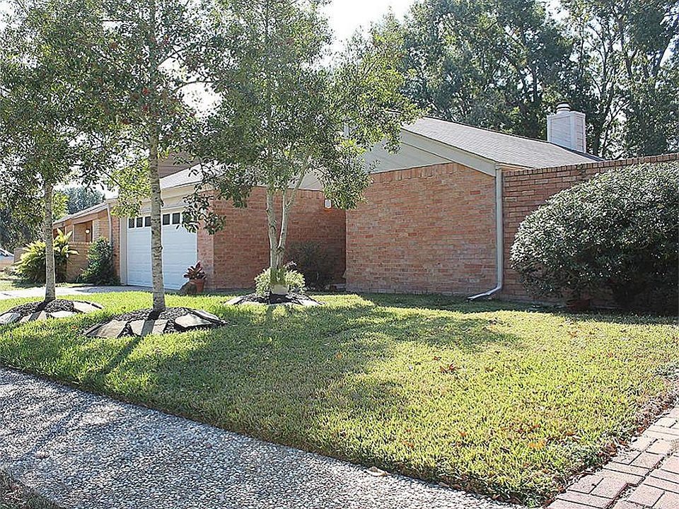 1st image of 16626 Abbeywood Dr