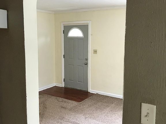 2nd image of 2410 Bancroft St