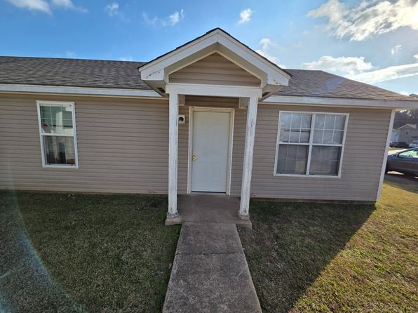 108 Hines Blvd APT D