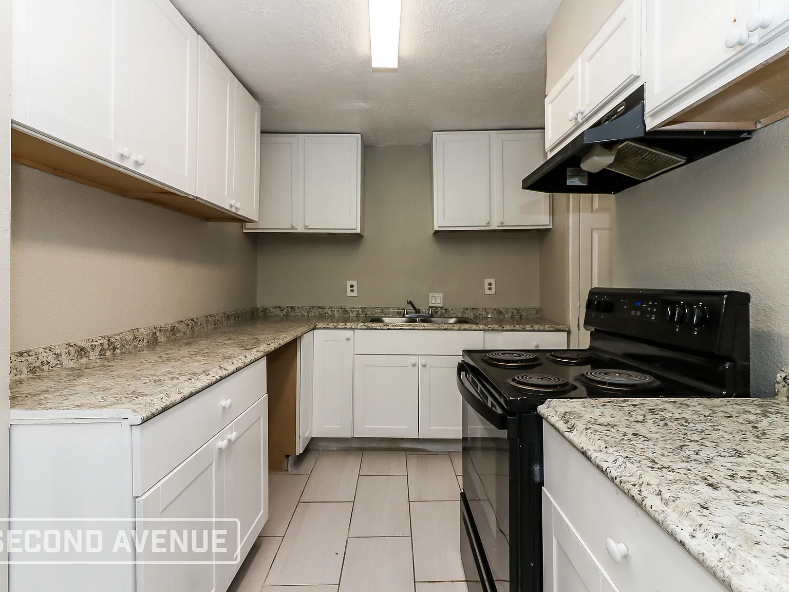 3 bed, 2.0 bath, 1760 sqft, $1,519 — Photo 4