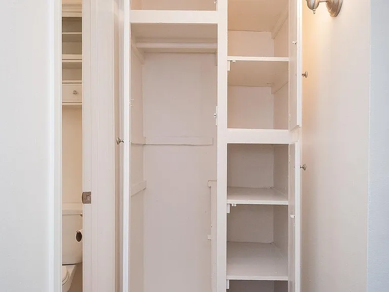 935 Agate St #4 — Photo 15