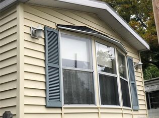 5 Hemlock Dr, Shelton, CT 06484