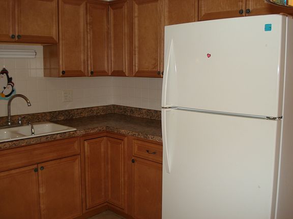 4th image of 3009 Paris Ave APT 203
