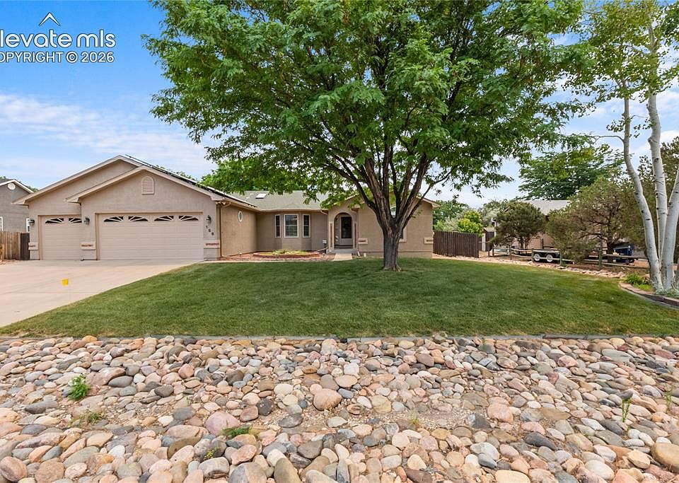 1st image of 156 S Golfwood Dr