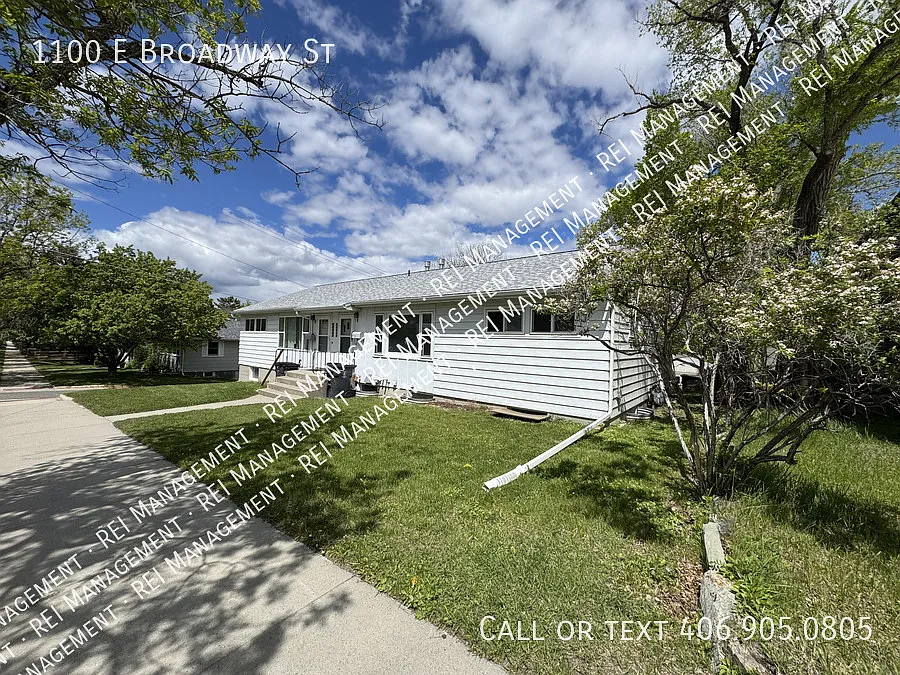 Prime Location on E Broadway, Helena! — Photo 2