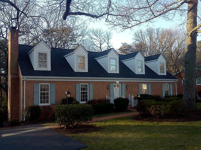 1st image of 1012 River Forest Pl