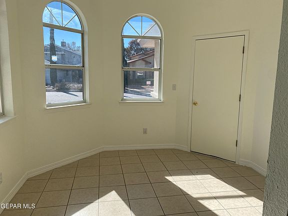 5th image of 12025 Autumn Gate Dr
