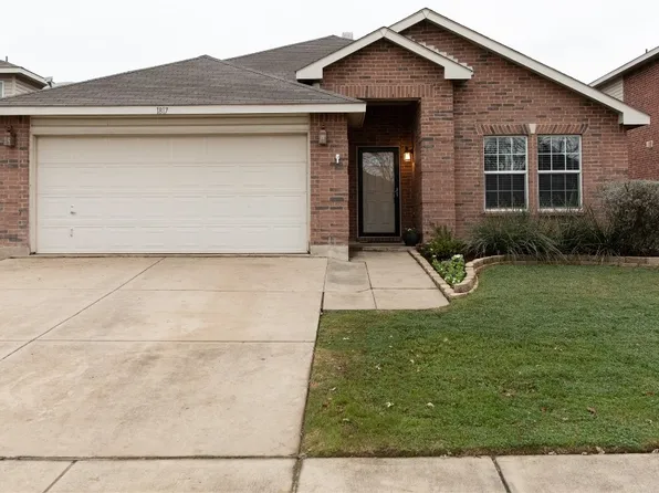 1817 Kittredge Way, Justin, TX 76247