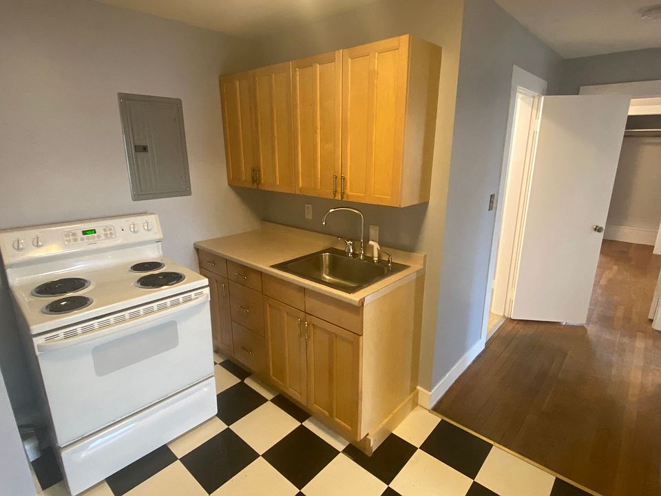 70 Main Street Apartment Rentals Newmarket, NH Zillow
