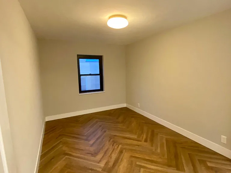 7548 Parkdale Ave #3B — Photo 15