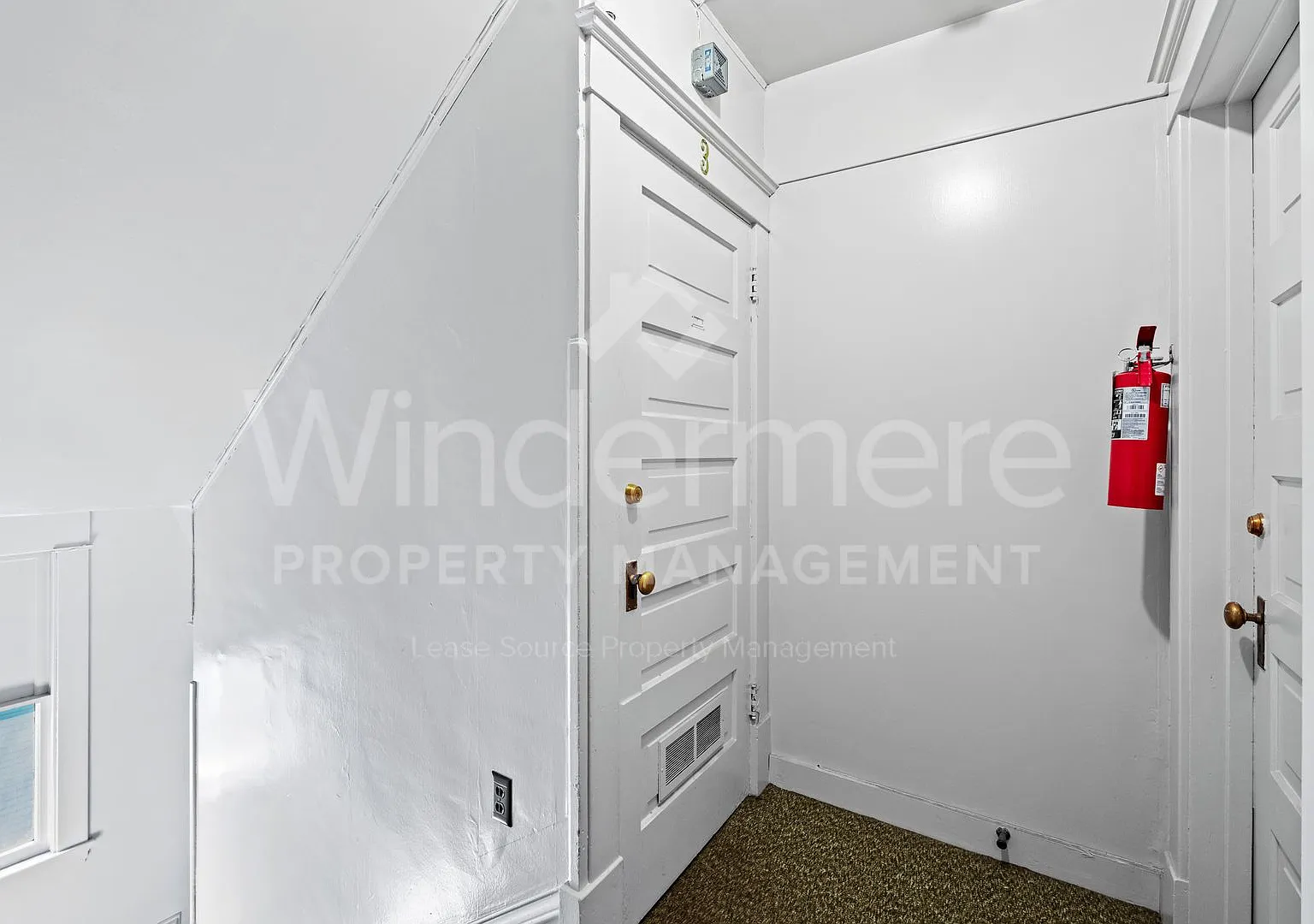 1321 W 11th Ave — Photo 4