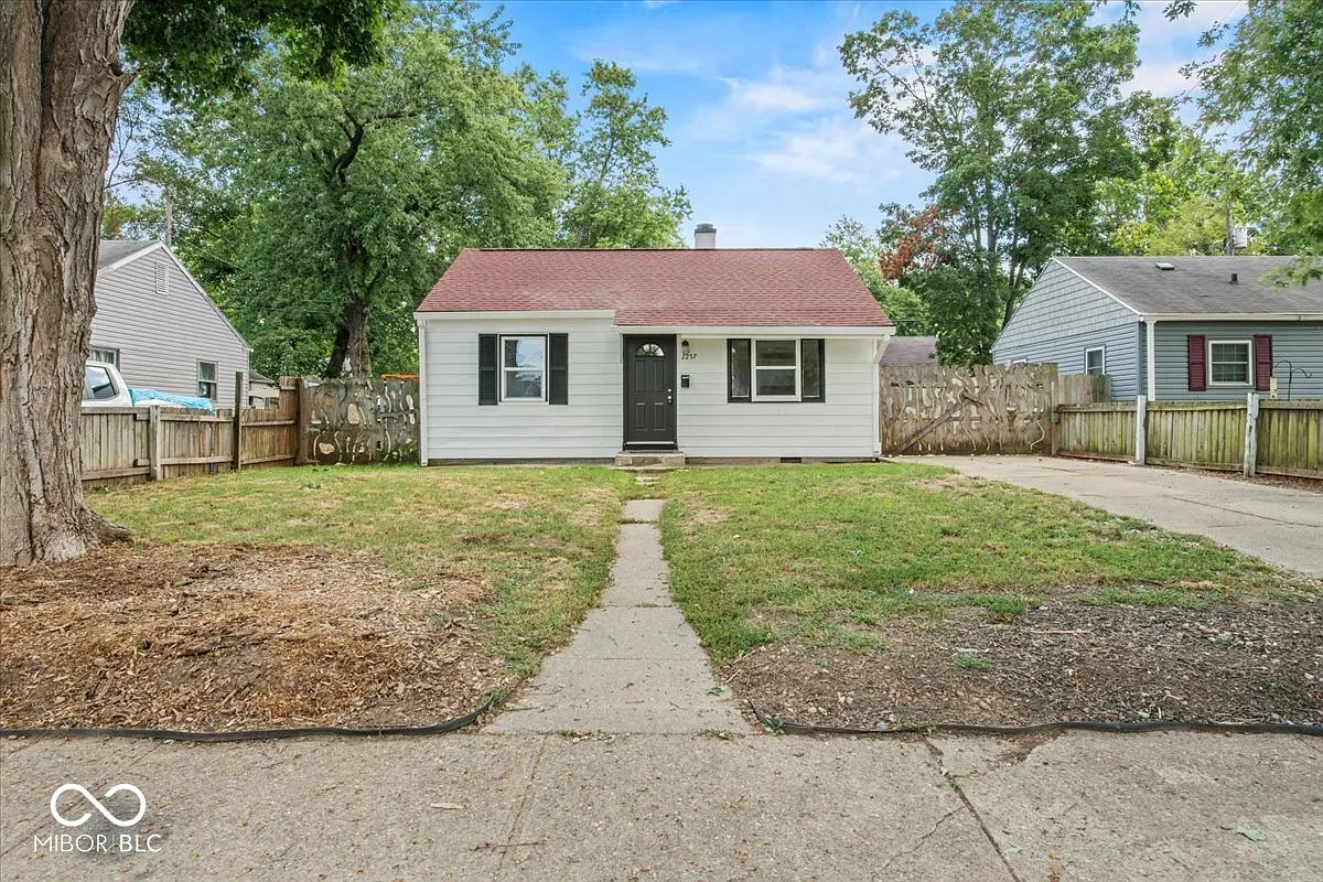 2257 N Goodlet Ave photo 1