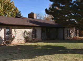 1409 W Country Club Blvd, Elk City, OK 73644