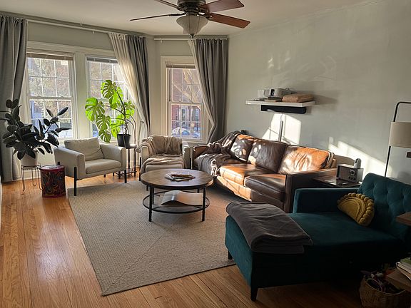 3rd image of 4015 N Mozart St APT 1