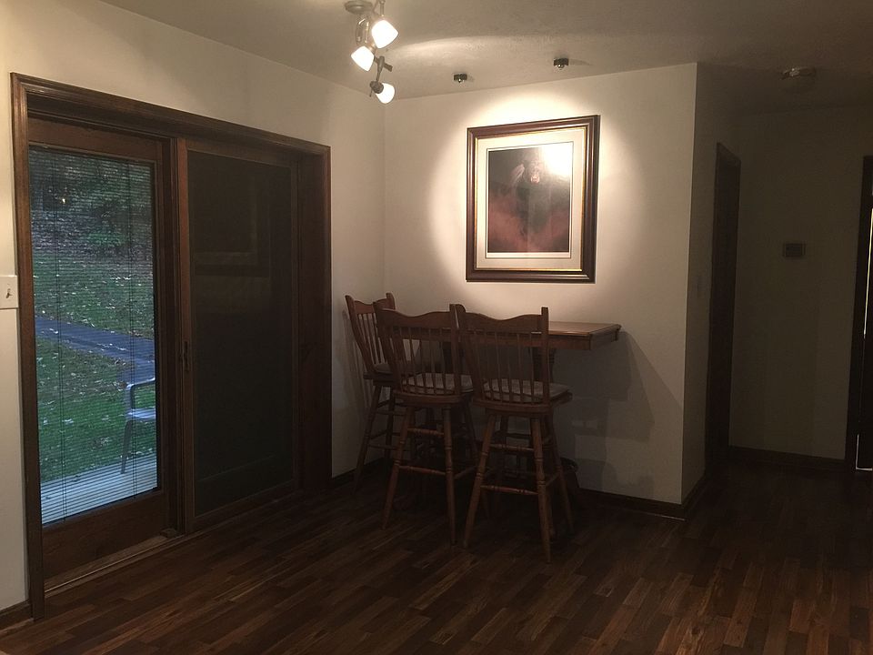 Dining Area/Walkout Porch