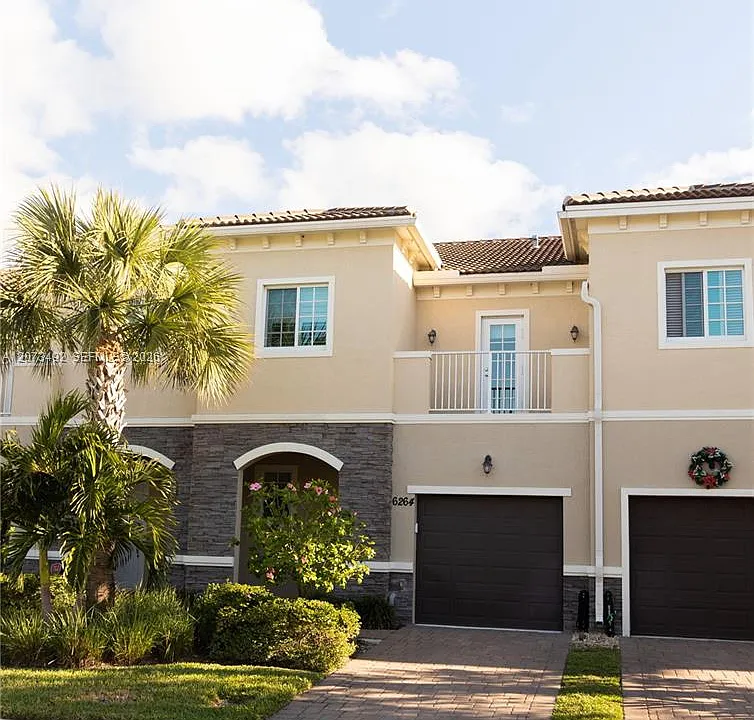 6264 SE Portofino Cir
