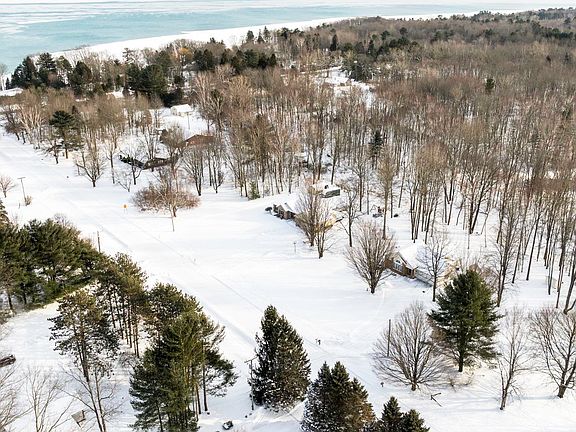 2nd image of 7178 Townsend Rd