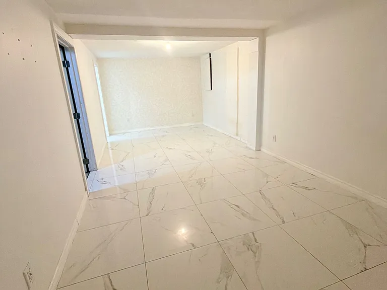 245 Heritage Dr — Photo 20