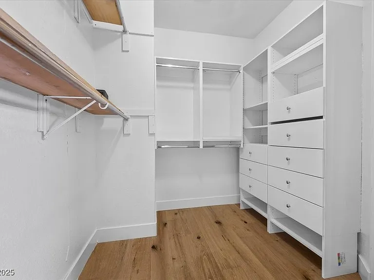 6332 Peggotty Ave — Photo 31