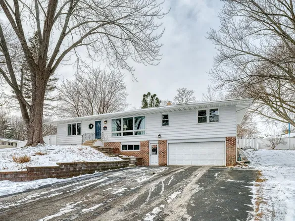7193 Clay Ave, Inver Grove Heights, MN 55076